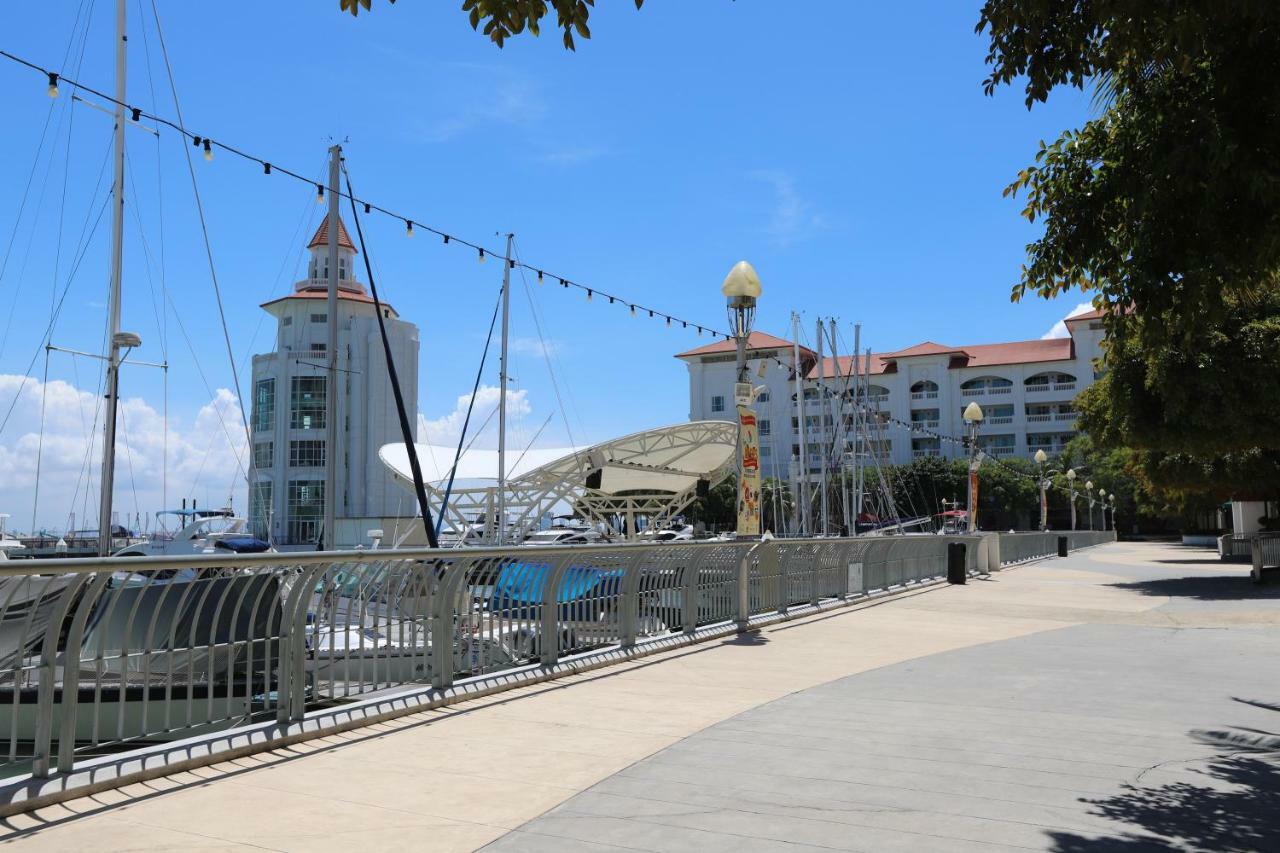 The Straits Quay Marina By Messina Clive Apartment จอร์จทาวน์ ภายนอก รูปภาพ