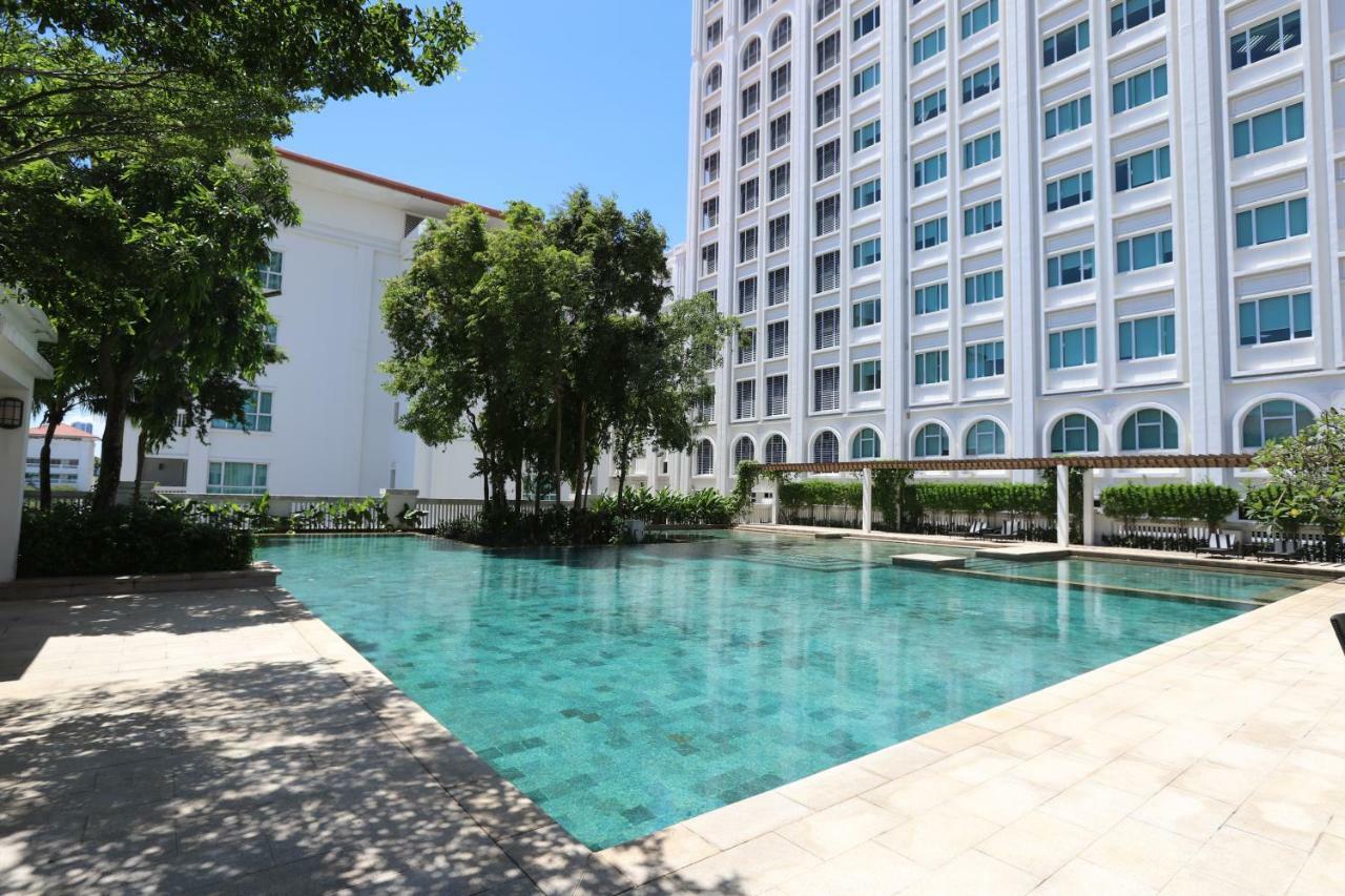 The Straits Quay Marina By Messina Clive Apartment จอร์จทาวน์ ภายนอก รูปภาพ